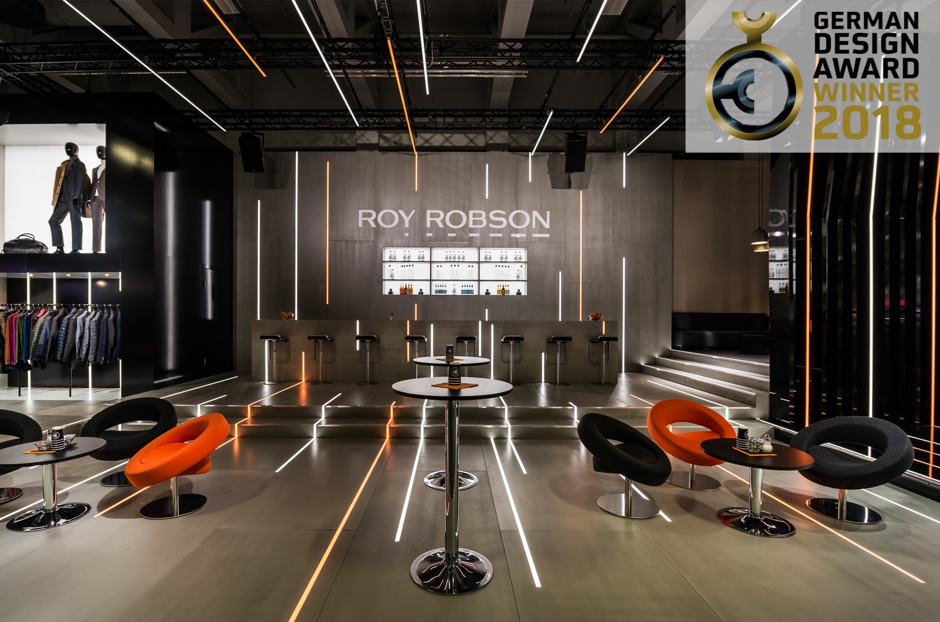 ROY ROBSON / PANORAMA 2017/18 - Gewinner "German Design Award 2018"