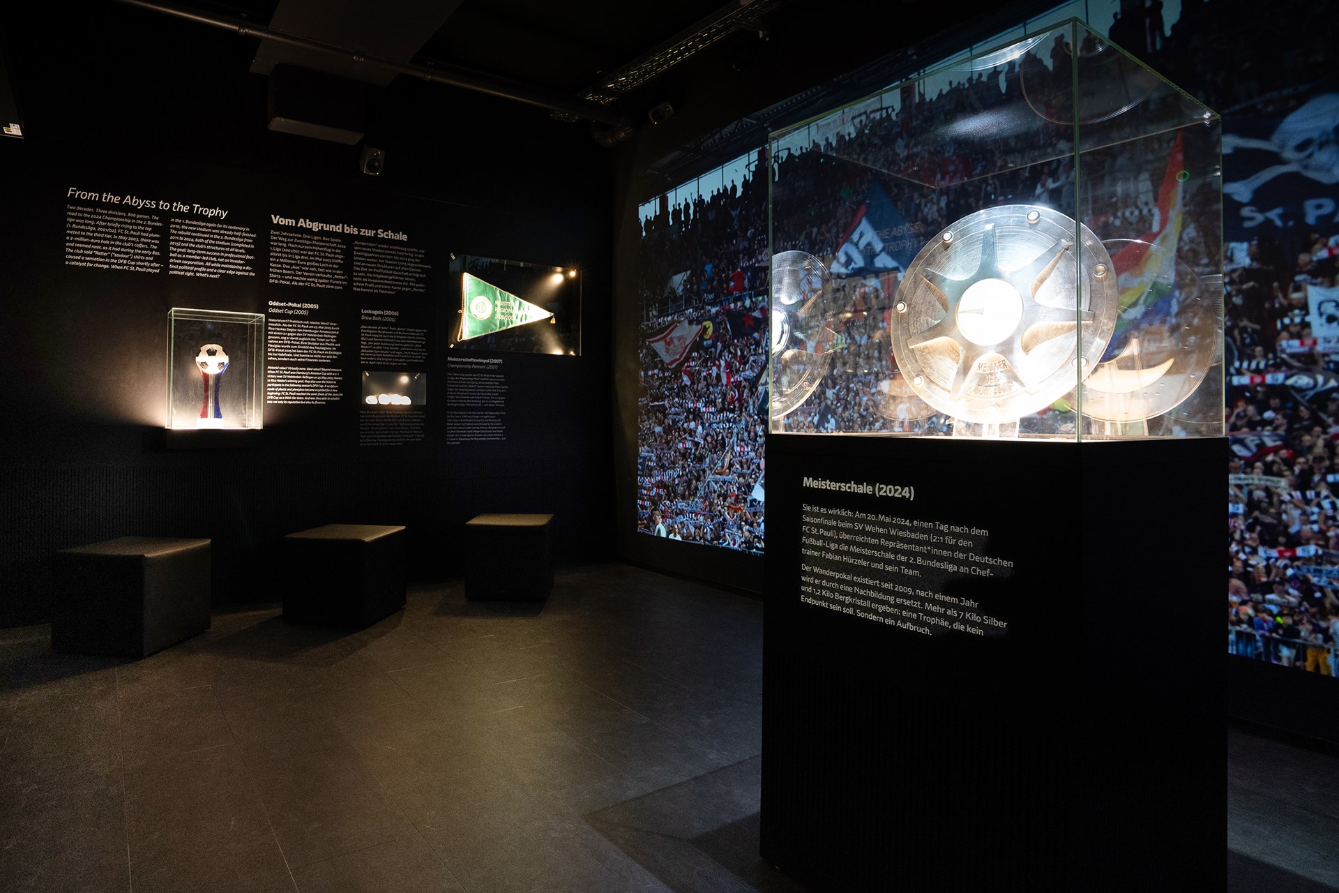 03_Ganzer Raum Meisterschale-3Cs.jpg